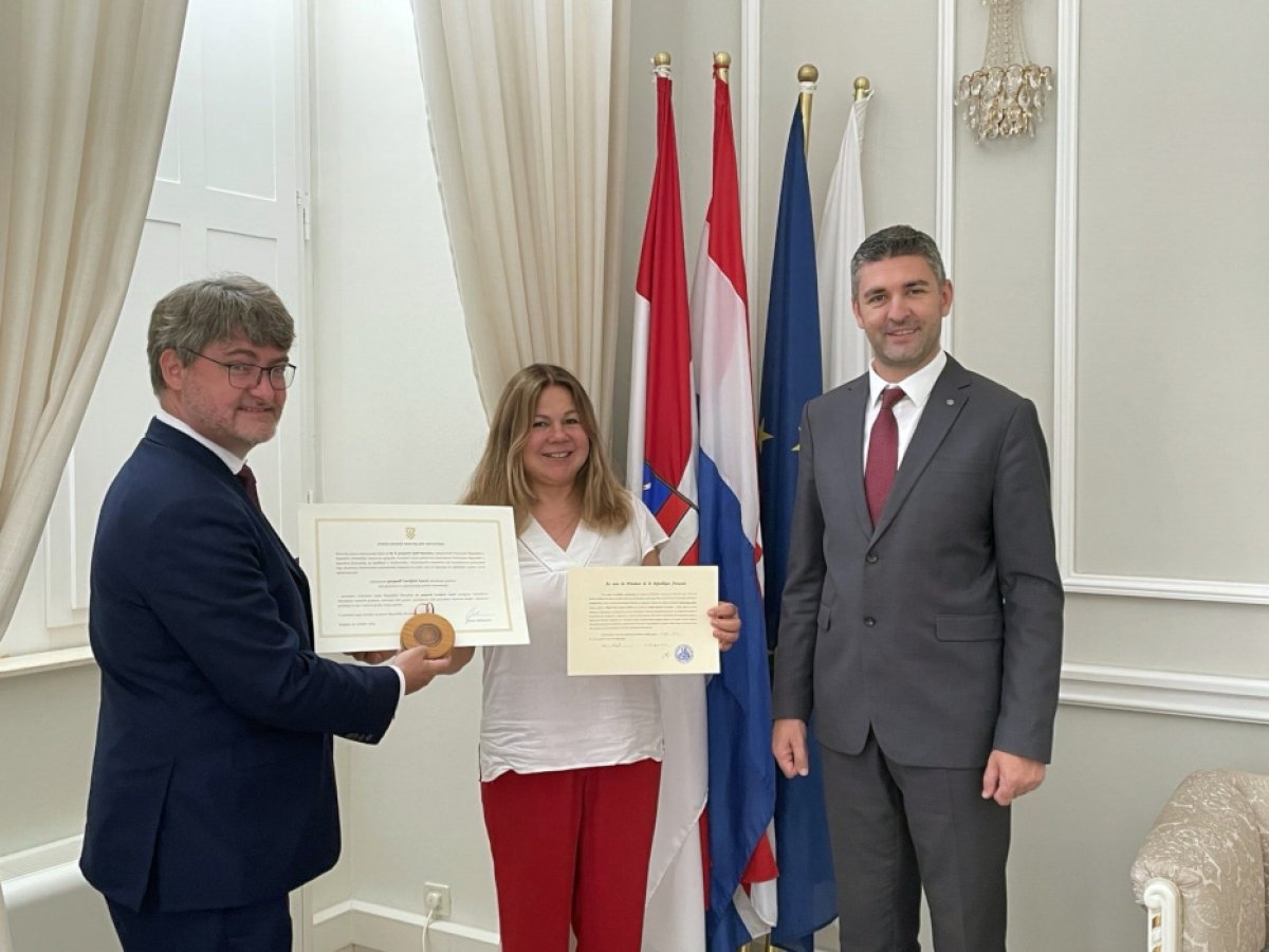Prijem francuskog veleposlanika Gaëla Veyssièrea i počasne konzulice Lucijane Leoni kod gradonačelnika Frankovića