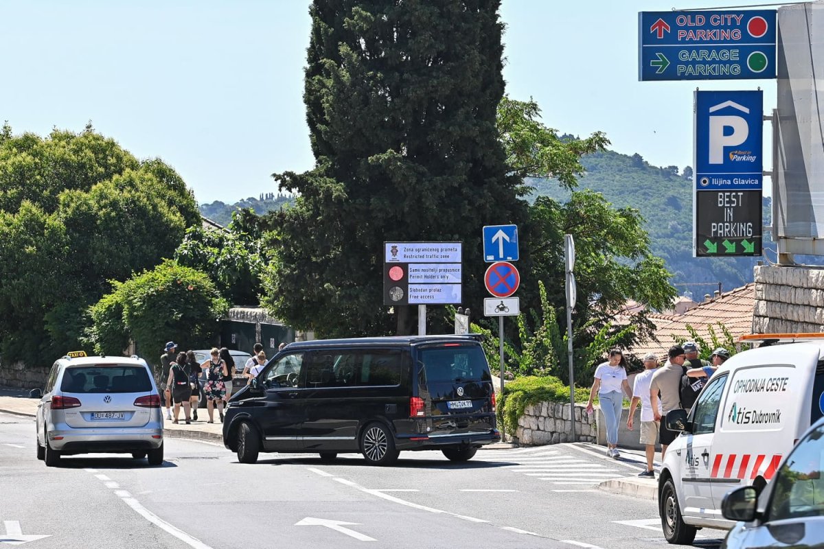 FRANKOVIĆ O ZONI POSEBNOG REŽIMA PROMETA: UBER I BOLT MOĆI ĆE DODIJELITI VOŽNJE SAMO ONIMA KOJI IMAJU NAŠU DOZVOLU