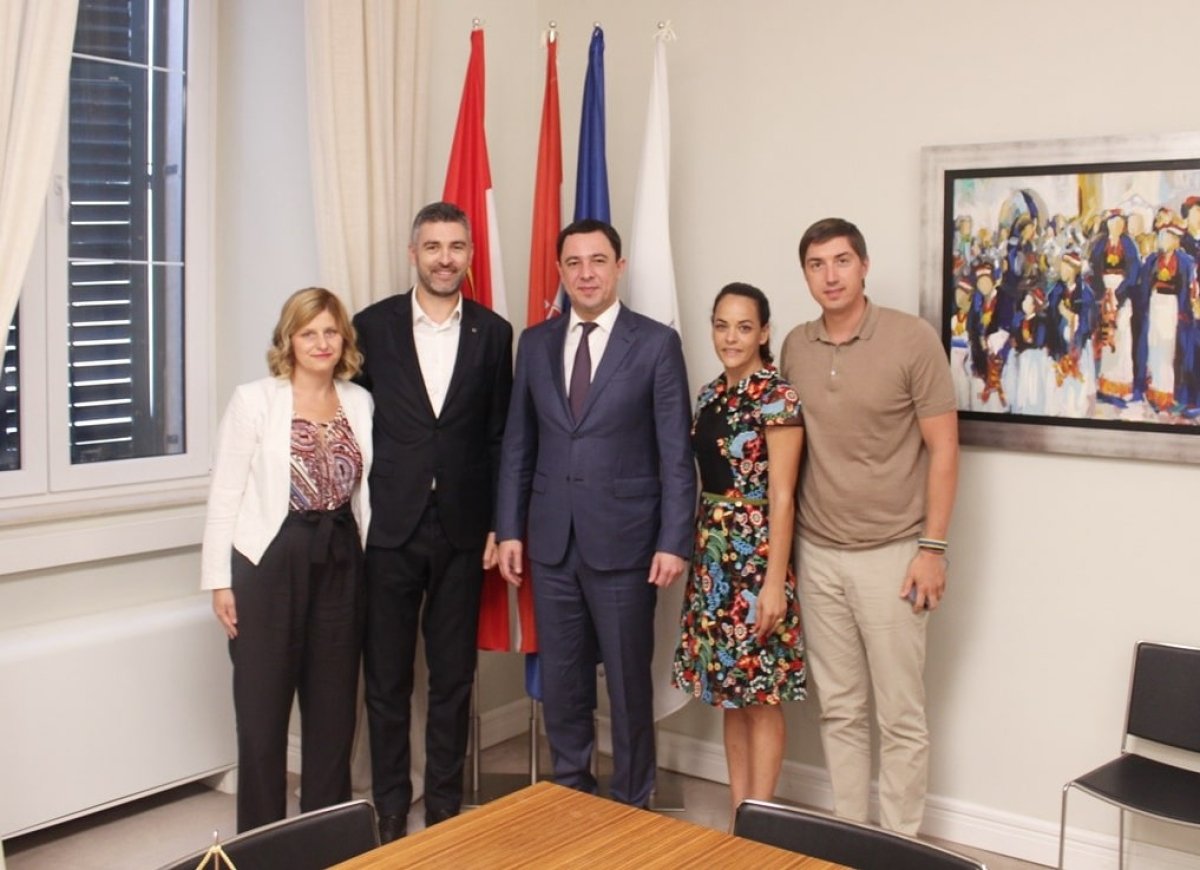 KIJEVSKA DELEGACIJA U DUBROVNIKU; PRIMIO IH I GRADONAČELNIK