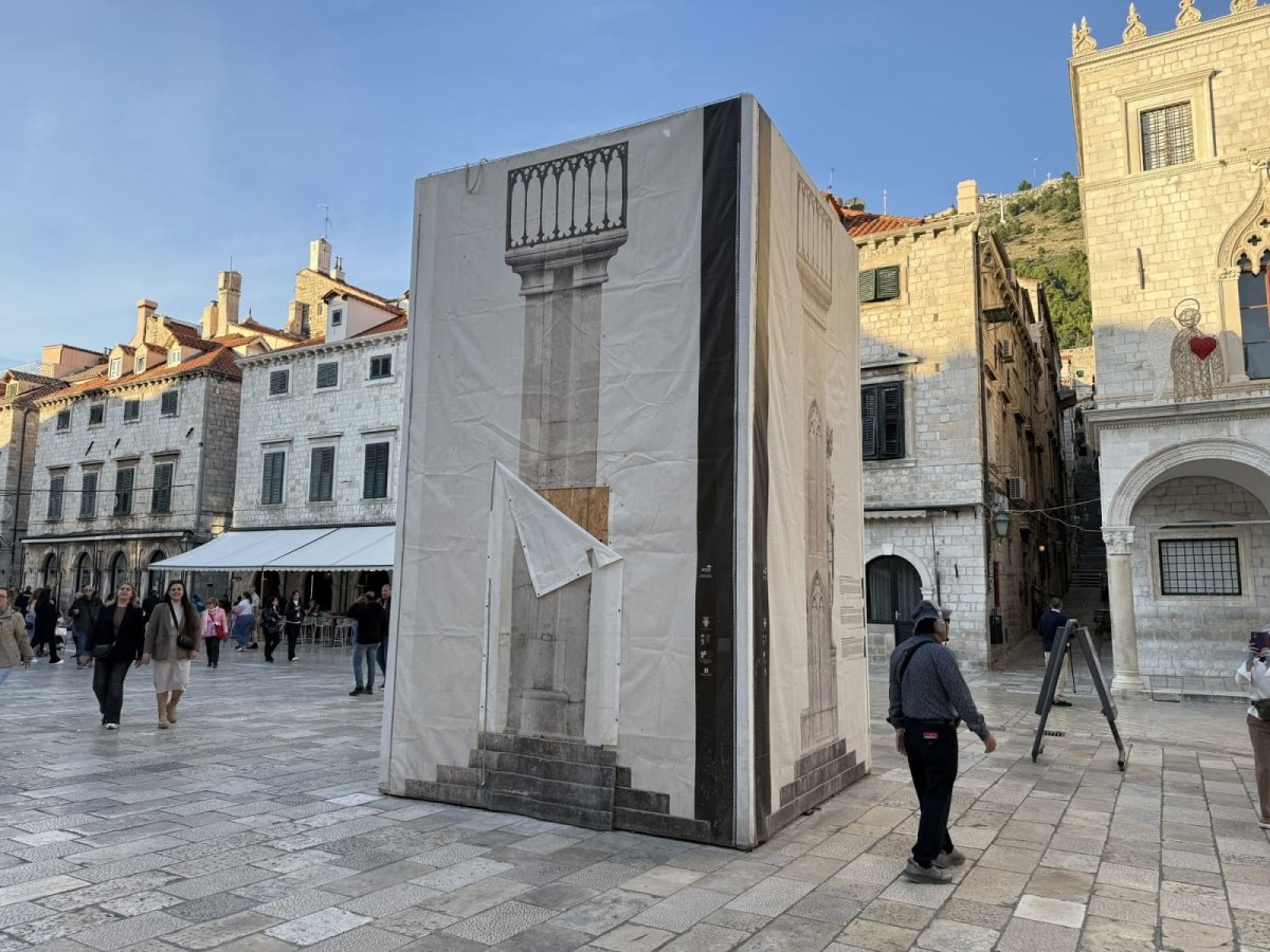 ORLANDOV STUP: NAKON REZANJA VRHA TRNA U STUPU NASTAVLJA SE PRIPREMA ZAVRŠNIH ZAHVATA