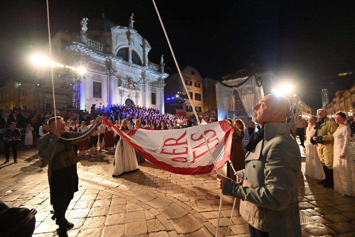GRADONAČELNIK FRANKOVIĆ UZ OTVARANJE IGARA: AKO NAM JE DUBROVNIK SVE,  A MI NJEMU SAMO STANOVNICI, RJEŠENJA ZA PROBLEME LEŽE U NAMA SAMIMA