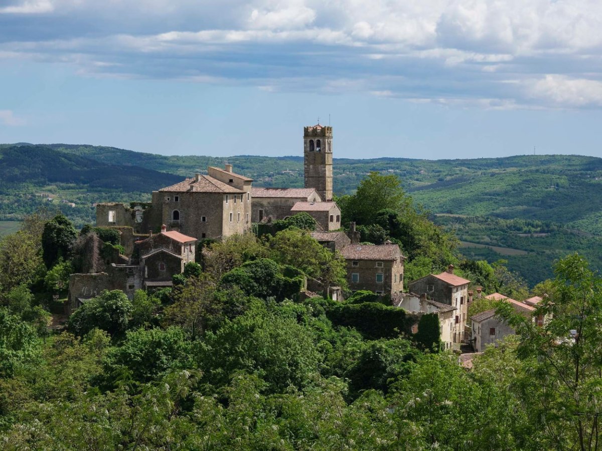 IZLOŽBA „ATLANTIDA – MALI SVJETOVI” OTVARA SE U LAZARETIMA