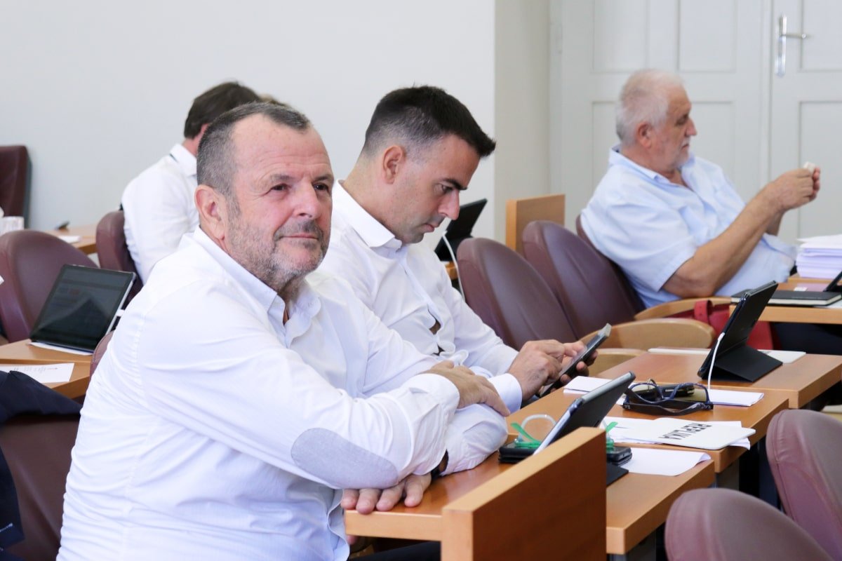 OSTAJE UPAMĆEN JEDINO PO VRIJEĐANJU ĐURA CAPORA