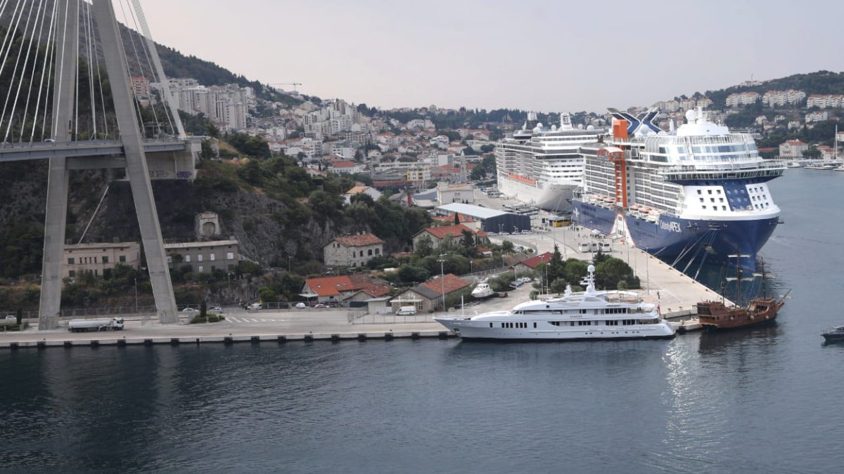 NOVI AUTOBUSNI KOLODVOR PLANIRAN ISPOD MOSTA UZ NOVO TRAJEKTNO PRISTANIŠTE