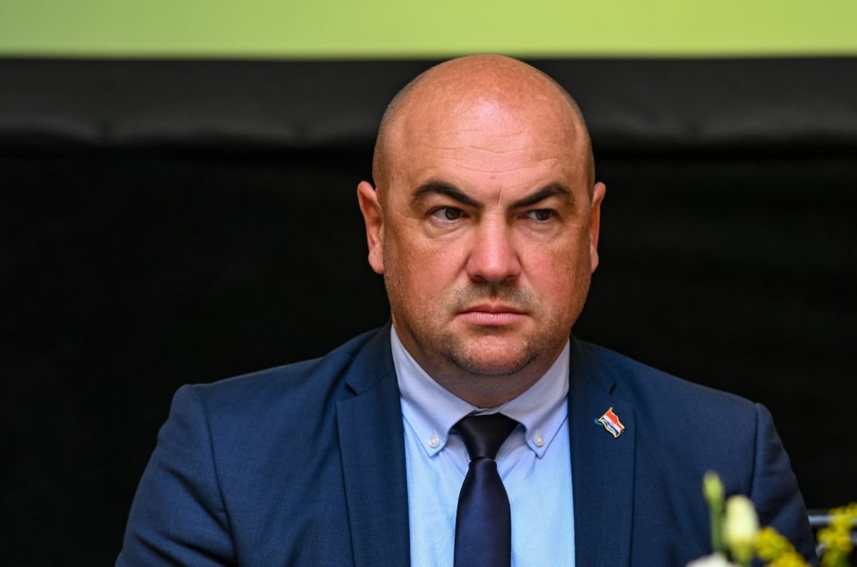 ŽUPAN PEZO: VELIKI DIO SLUŽBENE VLASTI U CRNOJ GORI NE ŽELI SE SUOČITI S PROŠLOŠĆU