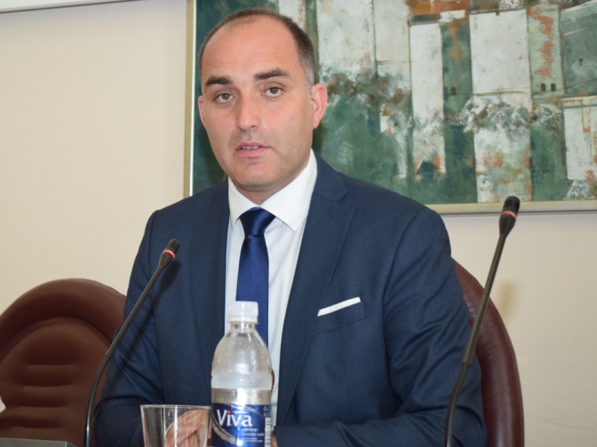 Halo, ovde Ilija Čvorović