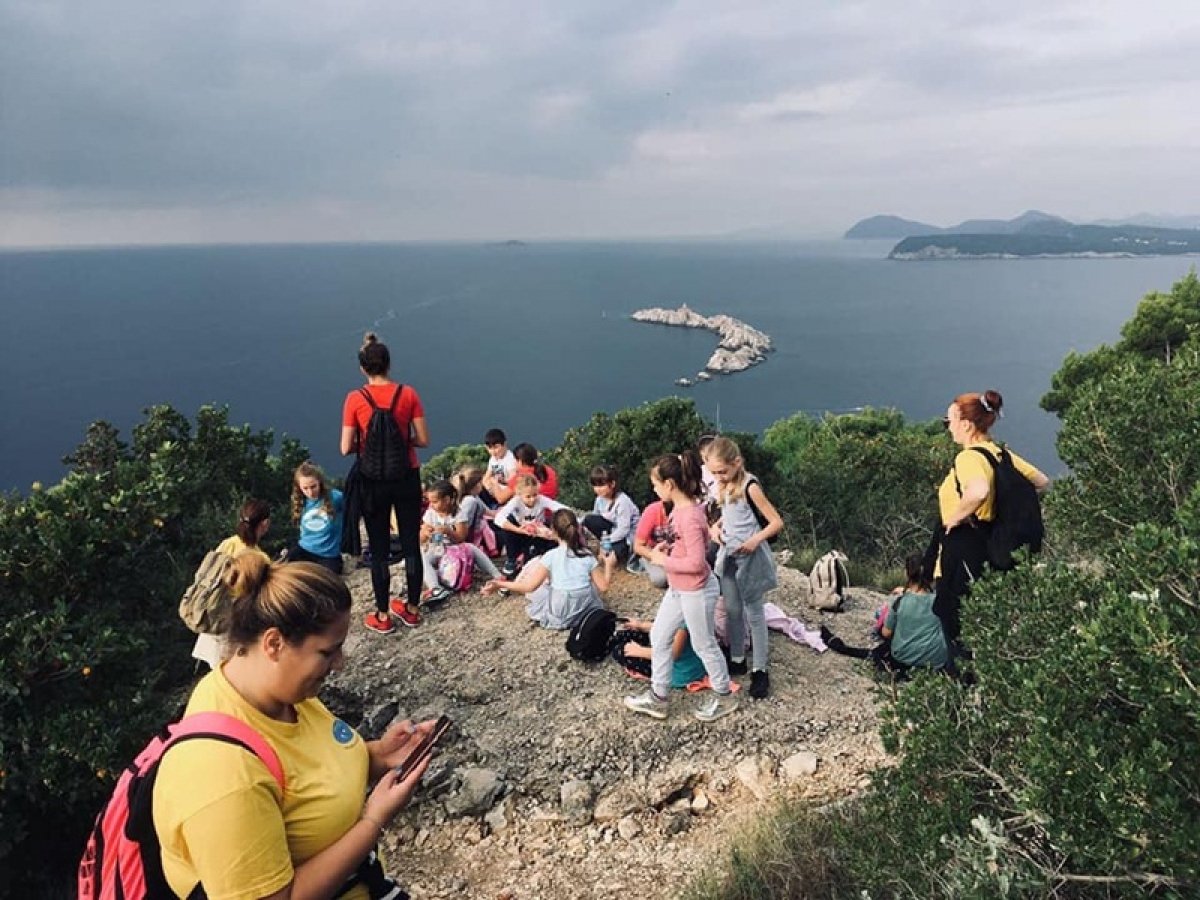 Društvo Naša djeca Gruda i HPD Sniježnica: Planinarska škola