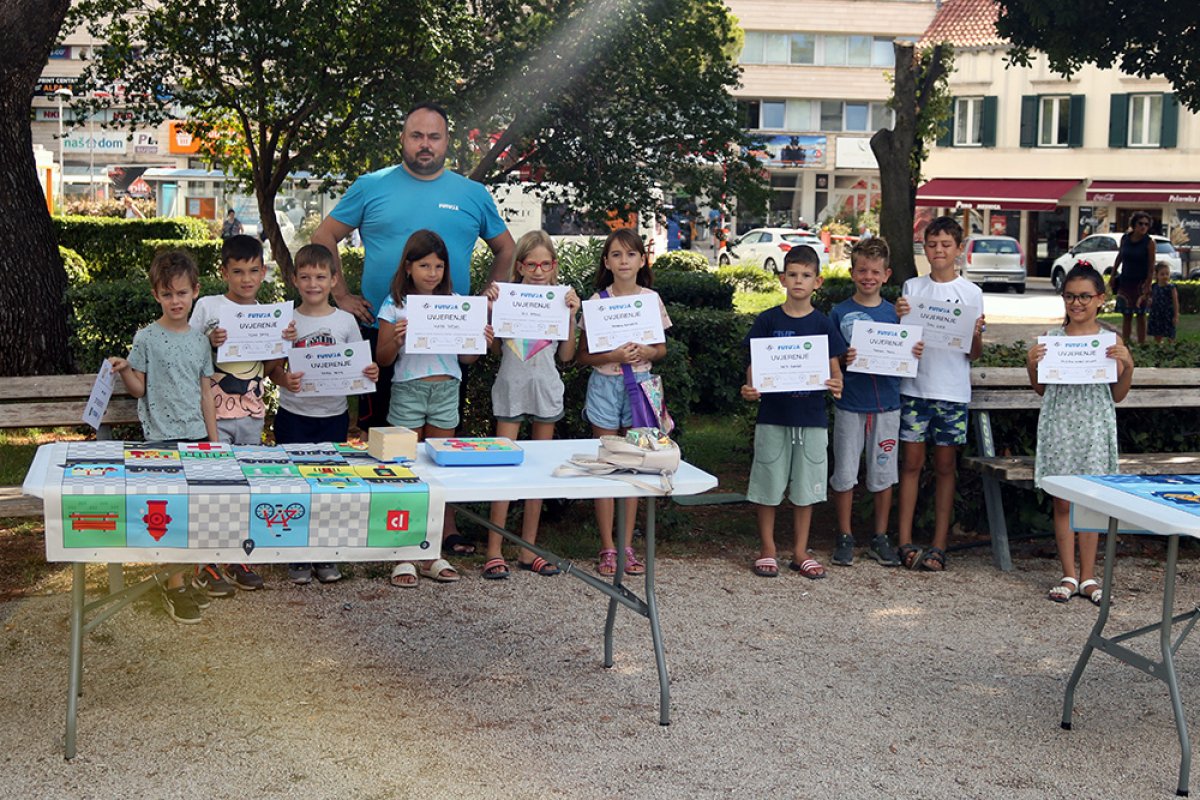 FOTO / Ljeto u Gružu; održane radionice robotike