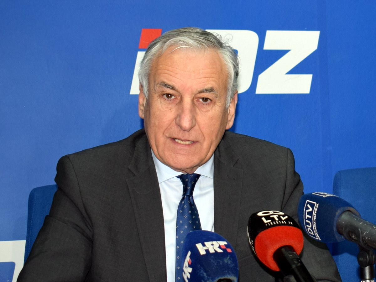 Dobroslavić: Predsjednik Milanović pravi političku štetu Hrvatskoj! Sramoti našu državu!