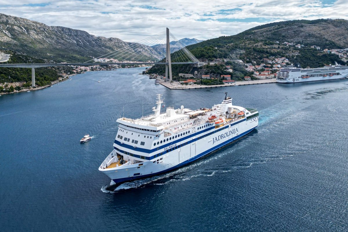 U SKLOPU LINIJE DUBROVNIK – BARI „DALMACIJA” ĆE POVEZATI I CRNOGORSKI BAR