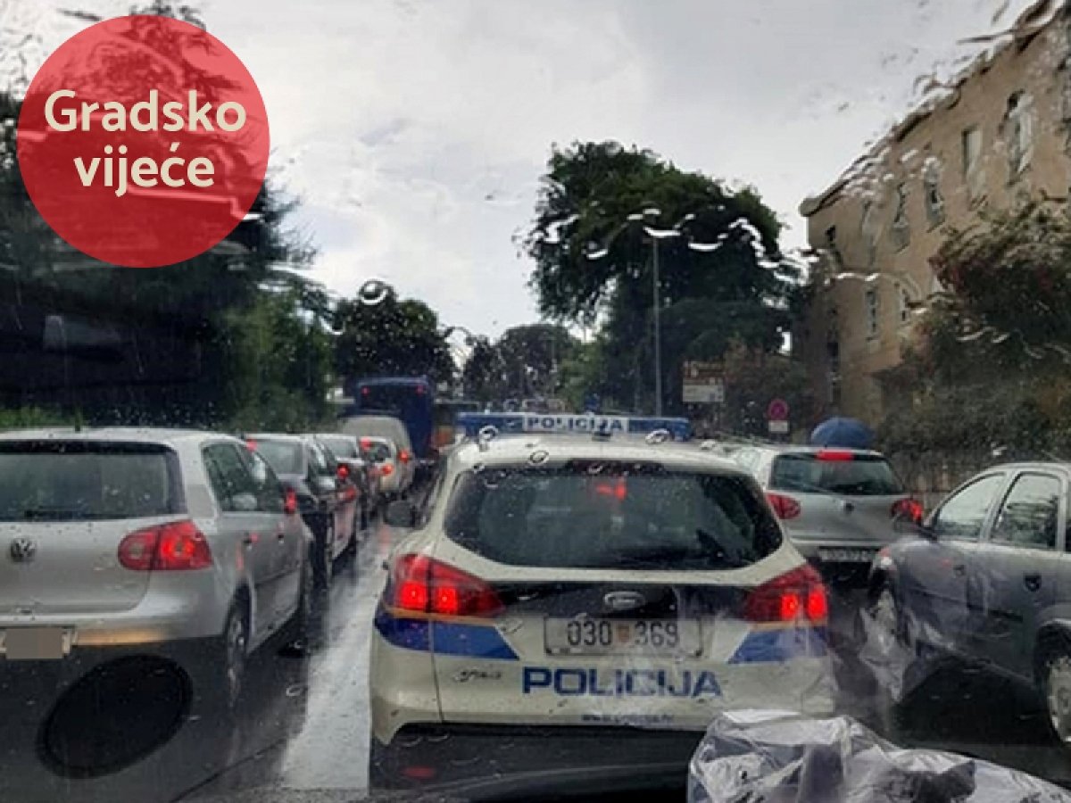 Franković: Gužvi će biti, gužve donose novac; autobusima agencija od 1. srpnja nema pristupa Pilama pojedinim danima