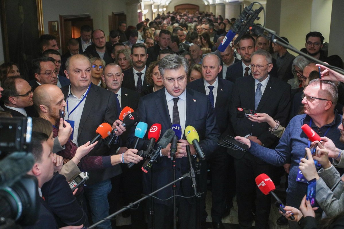 PLENKOVIĆ ODBIO ČESTITATI MILANOVIĆU