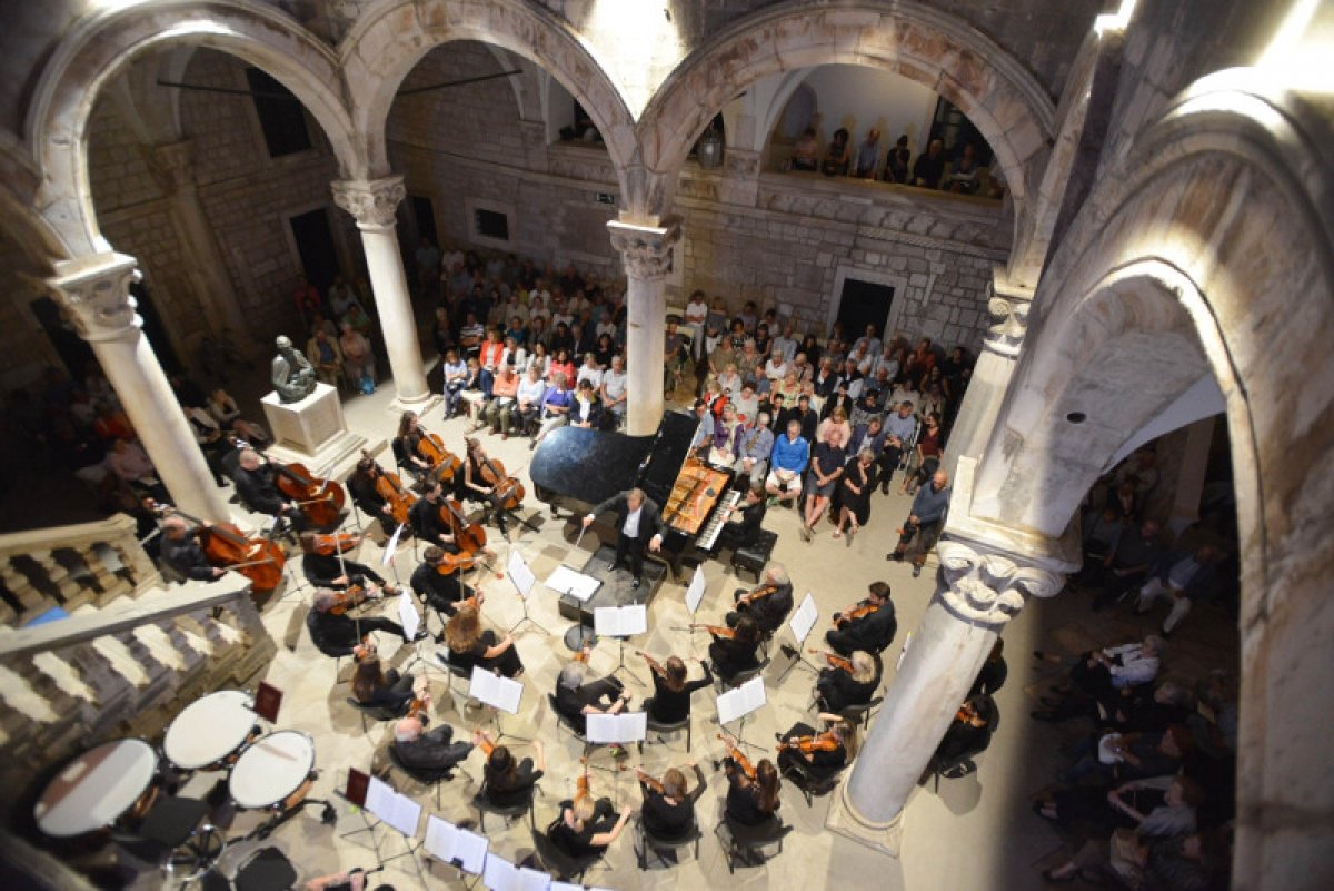 Počela prodaja pretplatnih karata za DSO