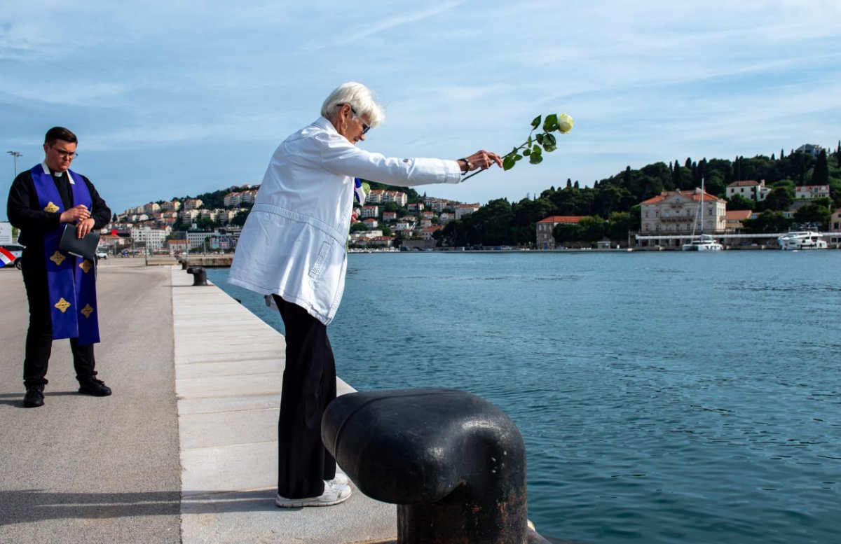 OBILJEŽENA 32. OBLJETNICA POTONUĆA „AURORE”
