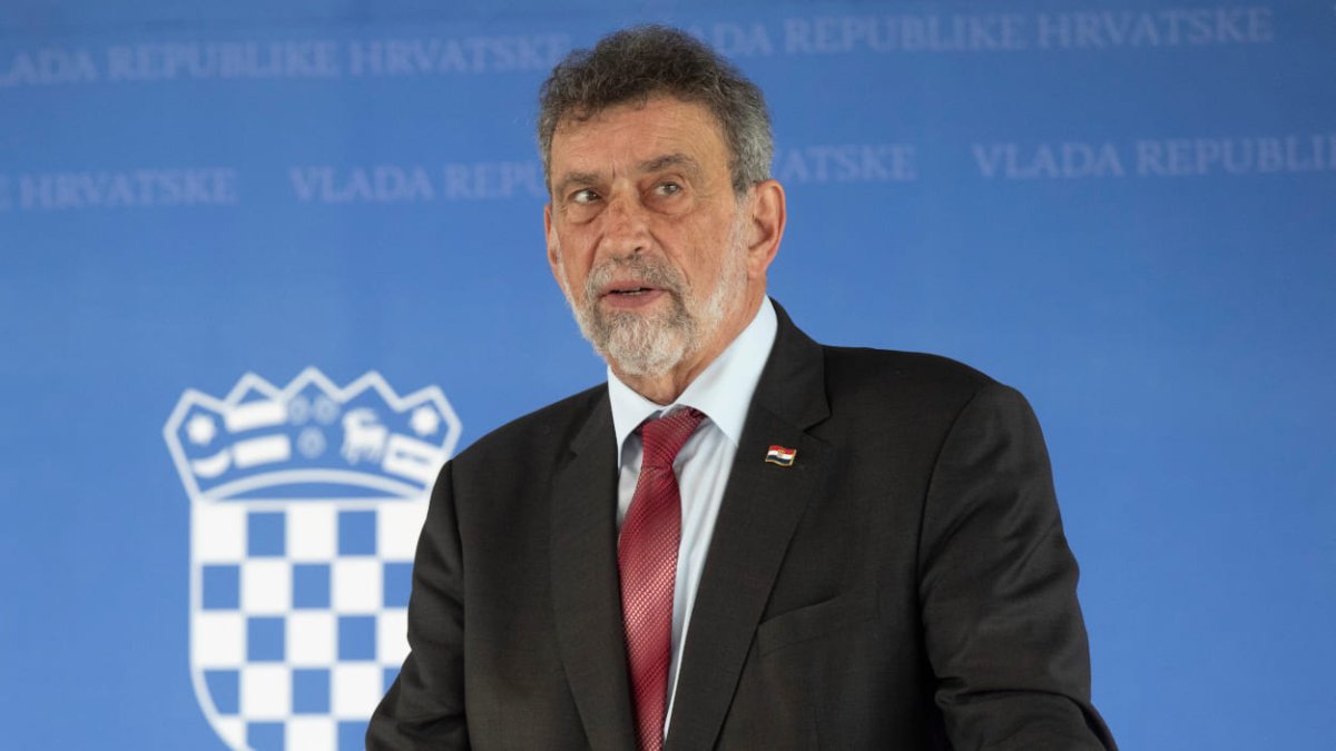 BEZ JESENSKIH PRAZNIKA U ŠKOLAMA, SKRAĆENI I PROLJETNI