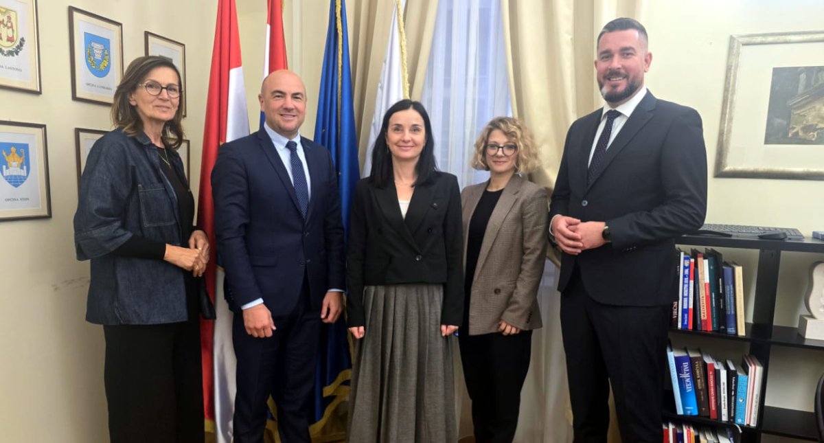 ŽUPAN PEZO S MINISTRICOM VUČKOVIĆ O PROJEKTIMA BRANE NA NERETVI, DISTRIBUCIJE VODE, ZAŠTITI OMBLE I ODLAGANJU OTPADA