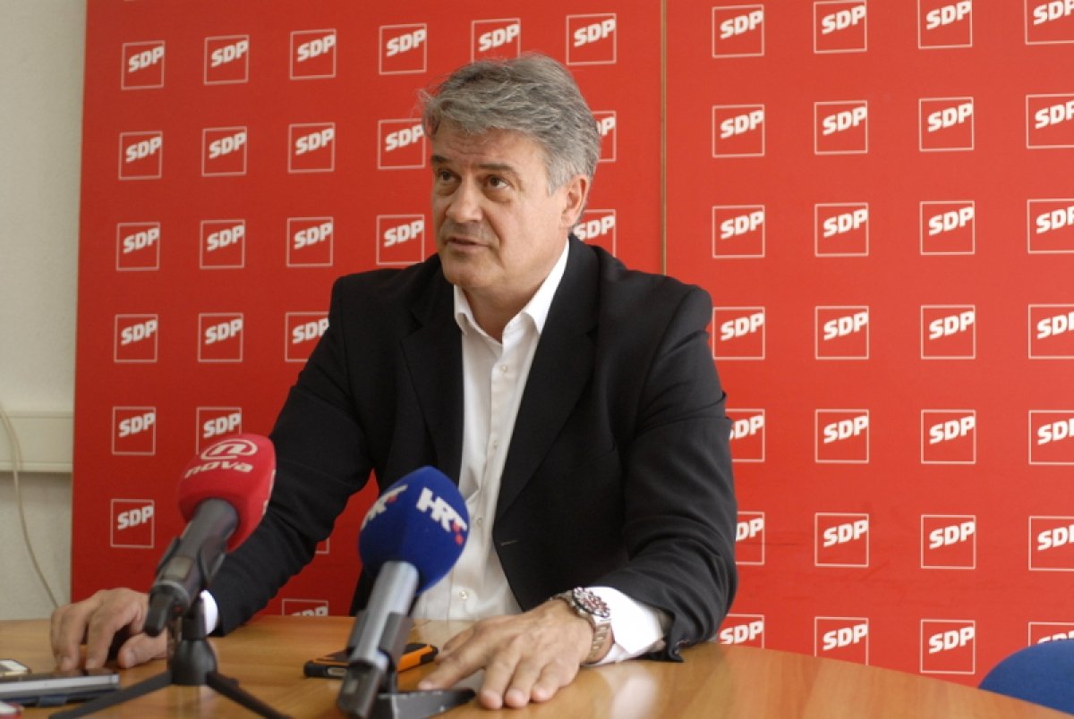 Rješenje za kaos na granici: Kandidat SDP-a za župana Davor Penić traži da trajekti non stop voze kako bi se zaobišao Neum