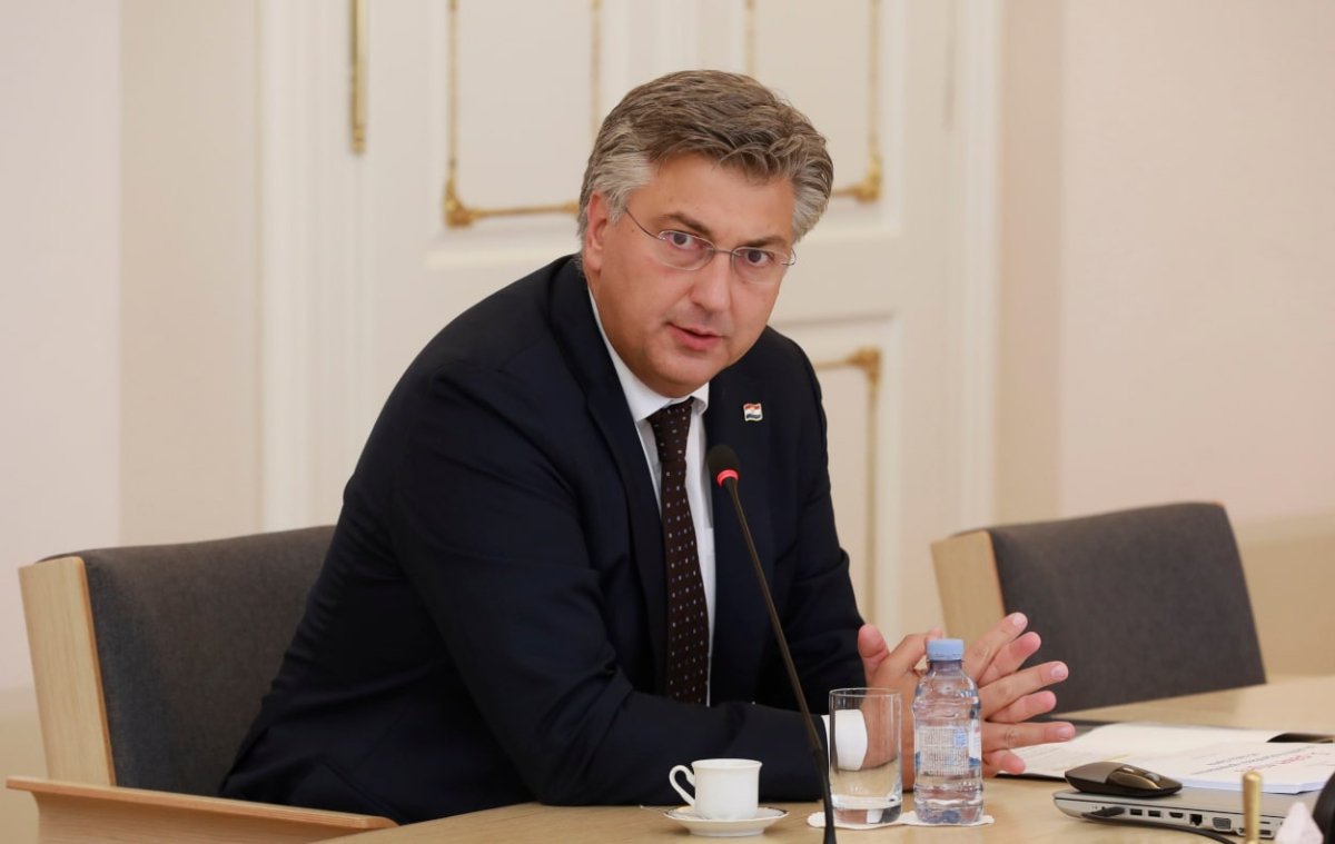 OGRANIČAVA SE CIJENA 30 PROIZVODA