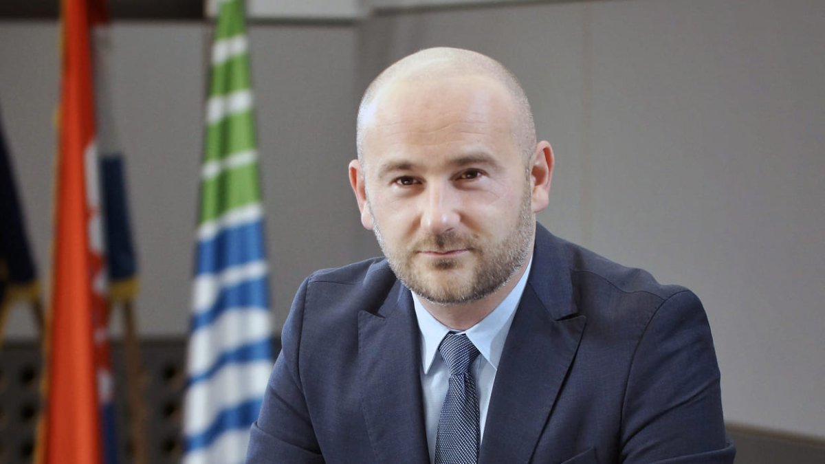 VALENTIN DUJMOVIĆ (HNS): DUBROVAČKA SELA SU NAŠA VRIJEDNOST I ZALOG ZA BUDUĆNOST – NE METRO I SMRZNUTA HRANA
