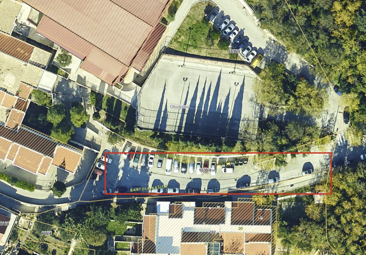 DO SRIJEDE JE POTREBNO UKLONITI VOZILA S OVOG PODRUČJA