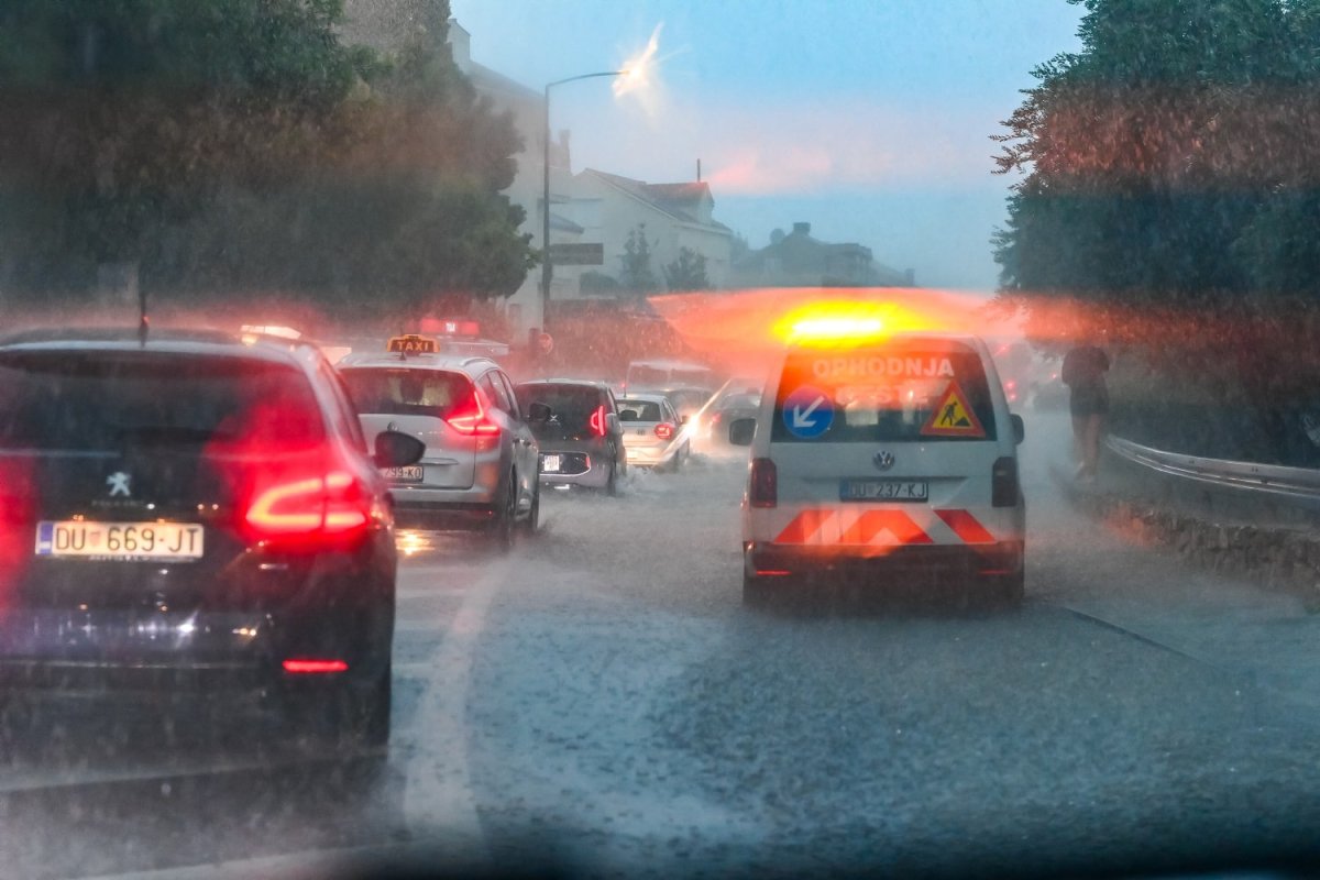 ZASAD JEDINO RJEŠENJE ZA PROMETNE GUŽVE U DUBROVNIKU JE U PARKINGU NA POBREŽJU, PROJEKT POKRENUT