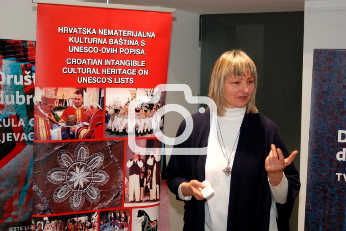 Predstavljena brošura o proslavi svetoga Vlaha u Dubrovniku i Pezenasu