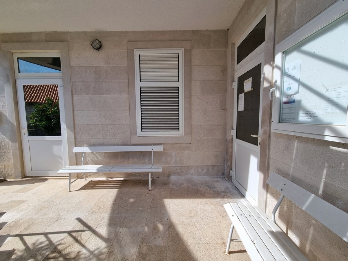 GRAD DUBROVNIK NASTAVLJA S FINANCIRANJEM AMBULANTE NA KALAMOTI; OSTAJE OTVORENA