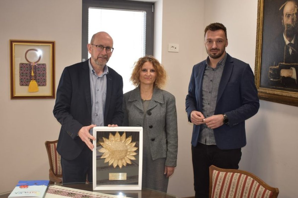 NAČELNIK LASIĆ PRIMIO NENU ĆORAK, DOBITNICU NAGRADE ZA TRADICIJSKA DOMAĆINSTVA