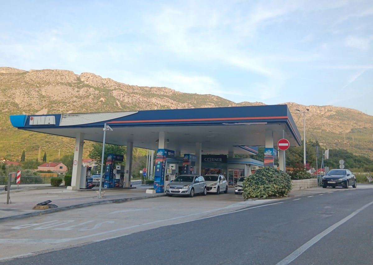 INA U KOMOLCU VIŠE NE RADI NOĆU
