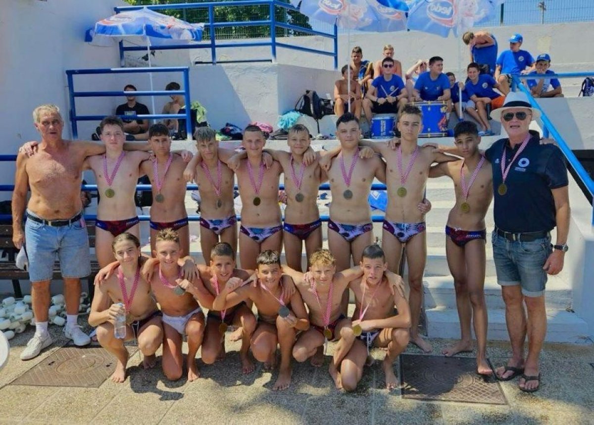 GRADONAČELNIK FRANKOVIĆ ČESTITAO KADETIMA VK JUG NA BRONCI U KUPU