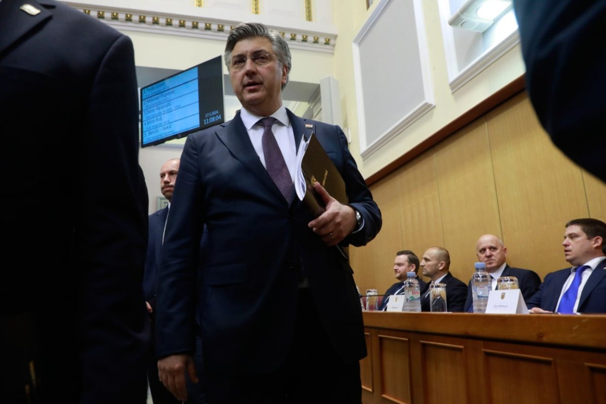 PLENKOVIĆ: VLADA ĆE POMOĆI U IZGRADNJI NOVE SPORTSKE DVORANE U DUBROVNIKU