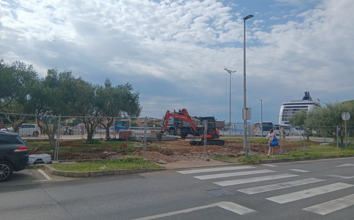 GRAD DUBROVNIK RASKINUO UGOVOR S IZVOĐAČEM RADOVA ZA POSTOLJE SPOMENIKA U GRUŽU, ODABRAN NOVI