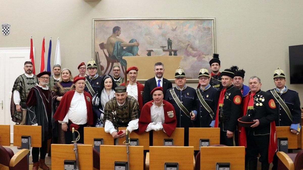 GRADONAČELNIK FRANKOVIĆ NA KANDELORU PRIMIO DUBROVAČKE TROMBUNJERE