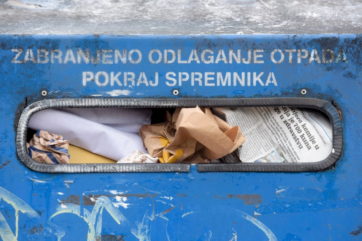 SUSJED(A) POGREŠNO ODLOŽI OTPAD, A KAZNA I VAMA