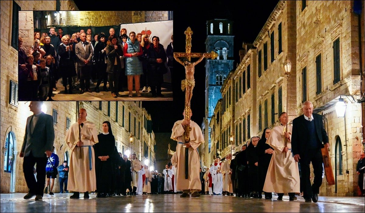 Foto / BISKUP GLASNOVIĆ PREDVODIO PROCESIJU VELIKOG PETKA KROZ GRAD