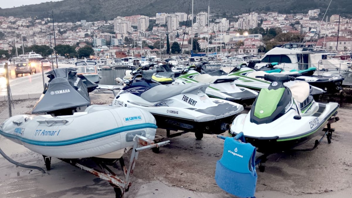 DIREKTOR LUKE DUBROVNIK ŽELJKO RAGUŽ: ISTEZALIŠTA NISU PREDVIĐENA ZA KOMPLETNI REMONT, ZA TO SE IDE NA DRUGA MJESTA, SVIMA SE MORA OMOGUĆITI DA IZVADE BARKU