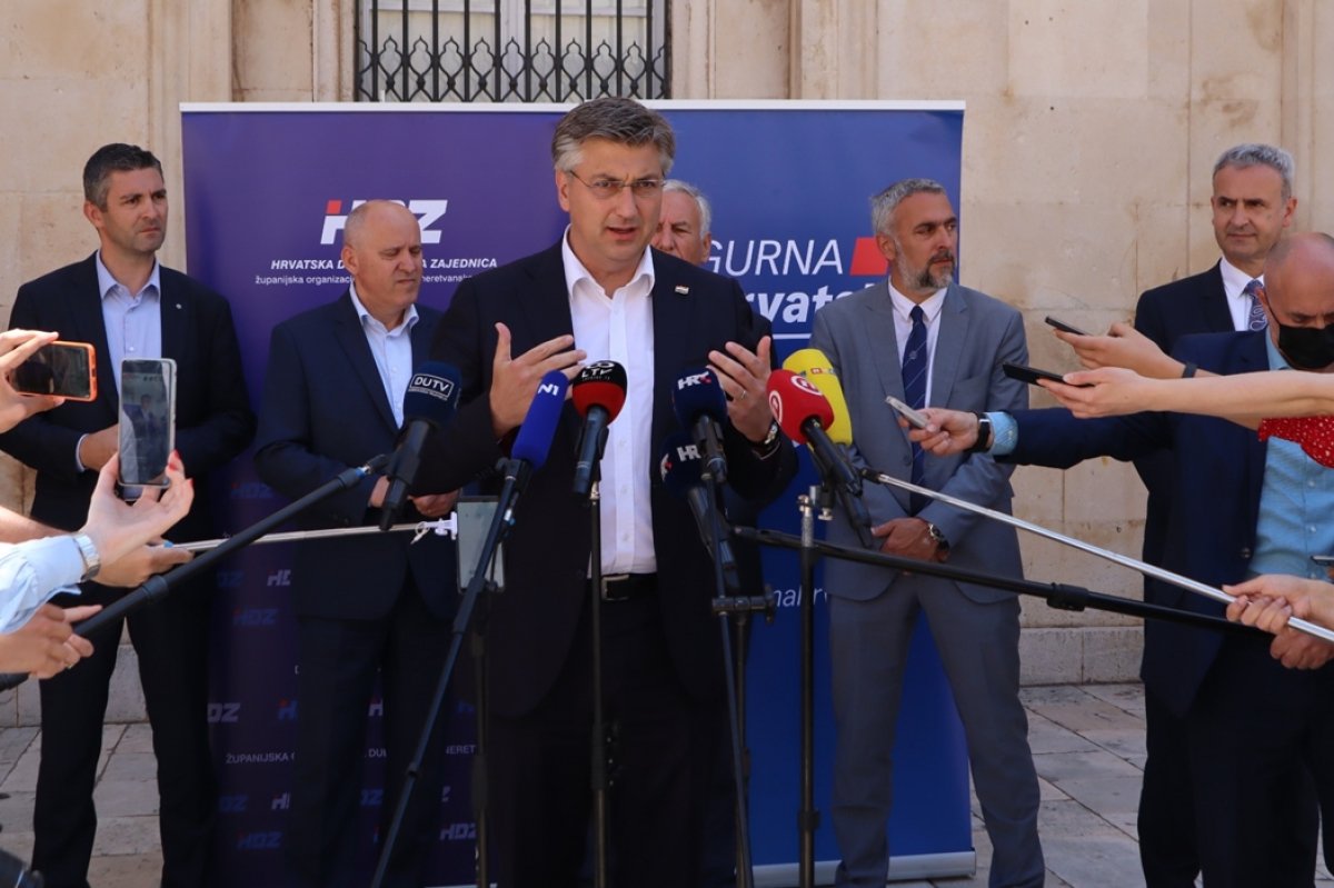 Plenkovićeva podrška Dobroslaviću, Frankoviću i Knežiću