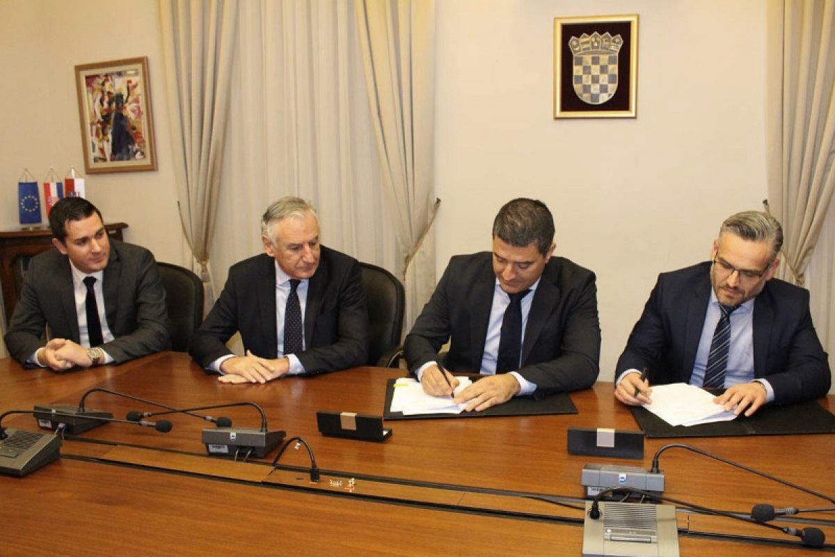 Potpisan ugovor za izradu projekata rekonstrukcije ceste do trajektne luke Polačište