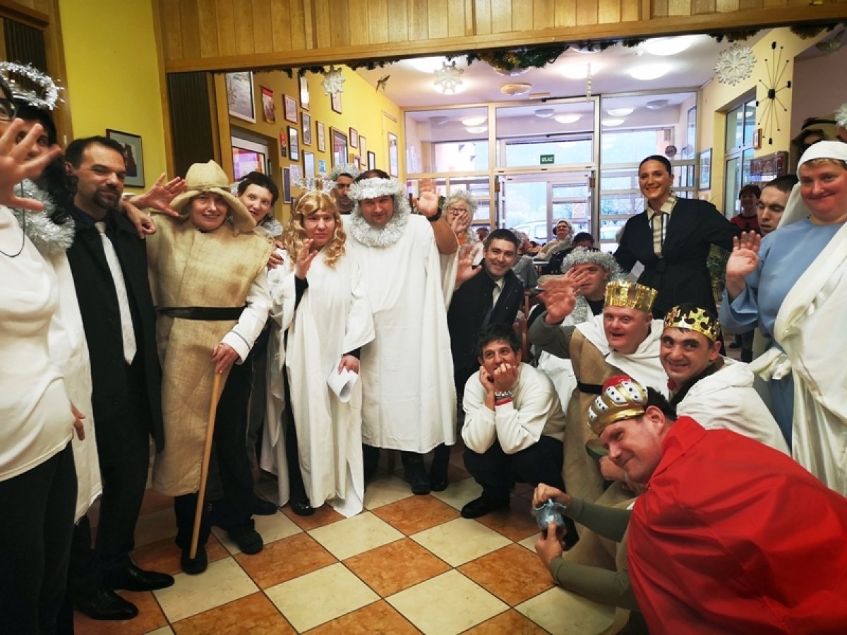 Gradonačelnik Franković sa suradnicima posjetio Dom Maslinu i Centar Josipovac