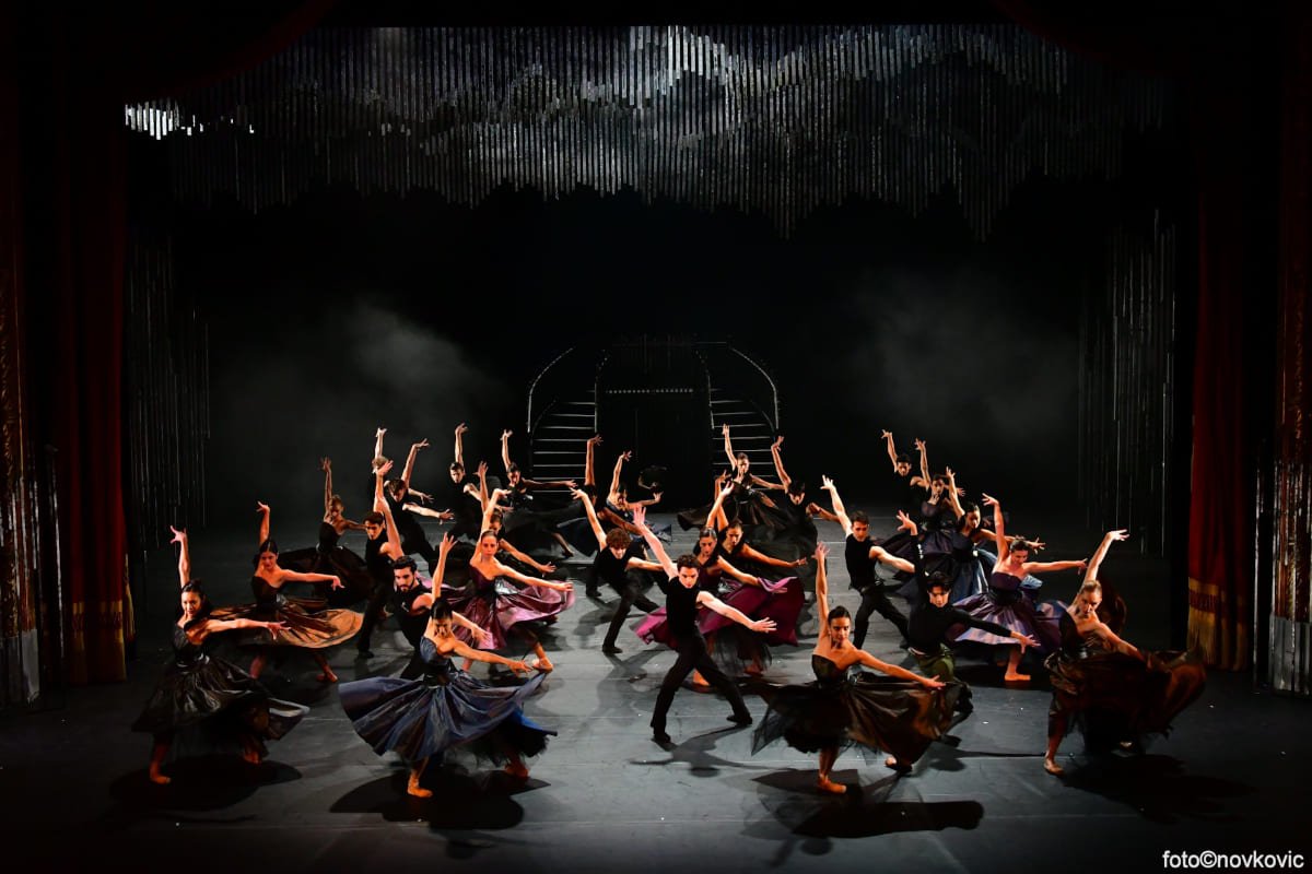SPEKTAKULARNO BALETNO UPRIZORENJE „HAMLETA”