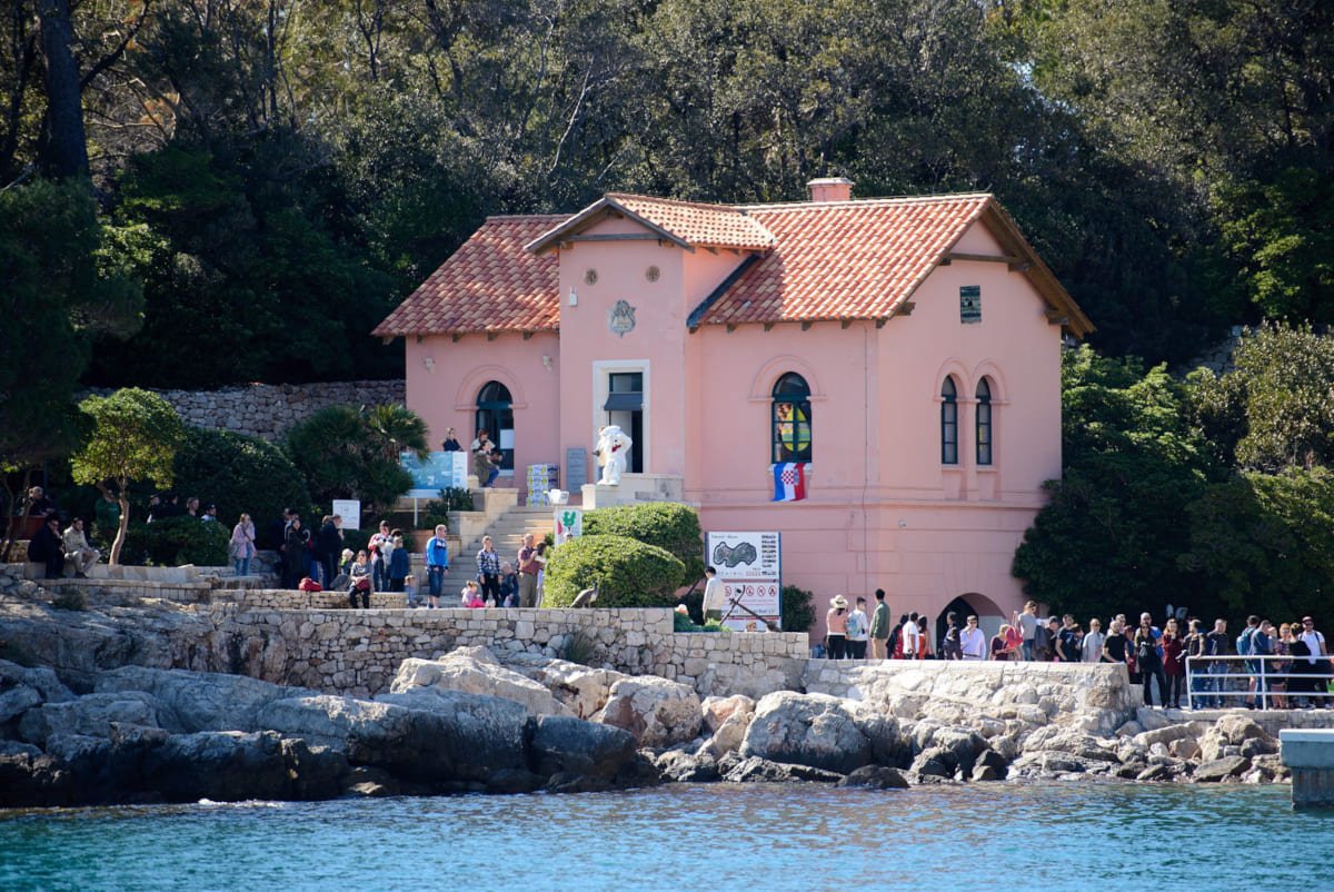 GRADSKI VIJEĆNICI REKOŠE UTORAK JE PA HAJDE, MOŽEMO I RECEPCIONERKU IMENOVATI RAVNATELJICOM LOKRUMA