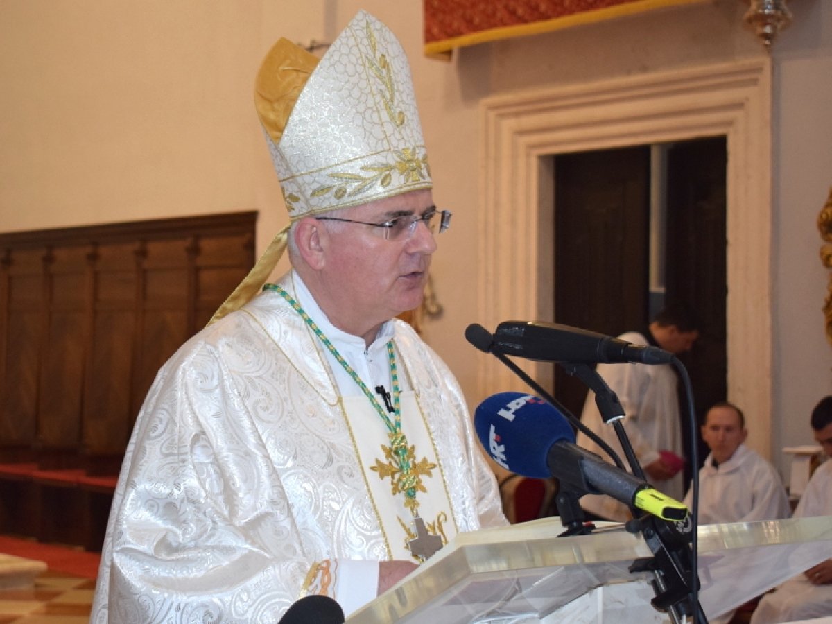Biskup Uzinić ne protivi se pričesti onih koji su podržali Istanbulsku konvenciju