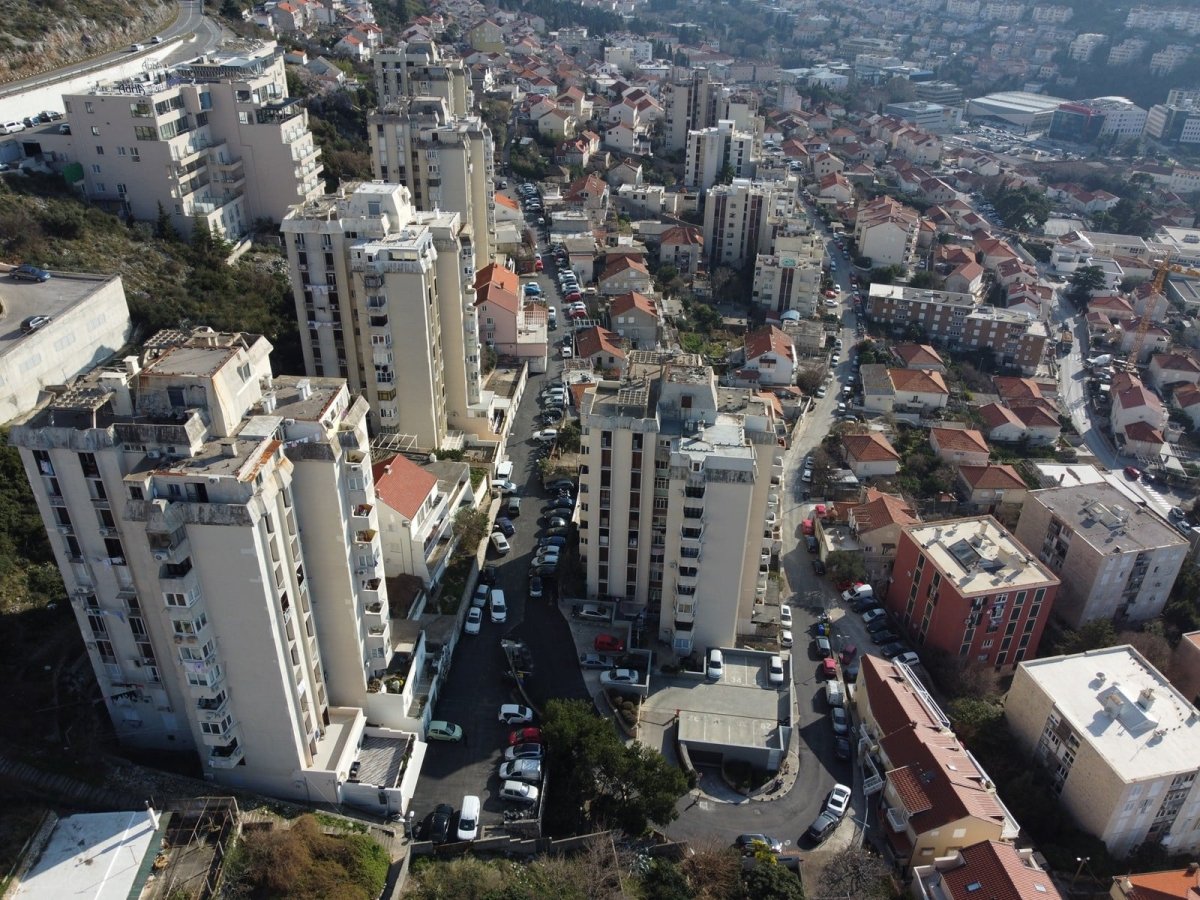 ZAVRŠENO JE ASFALTIRANJE ULICE OD GAJA