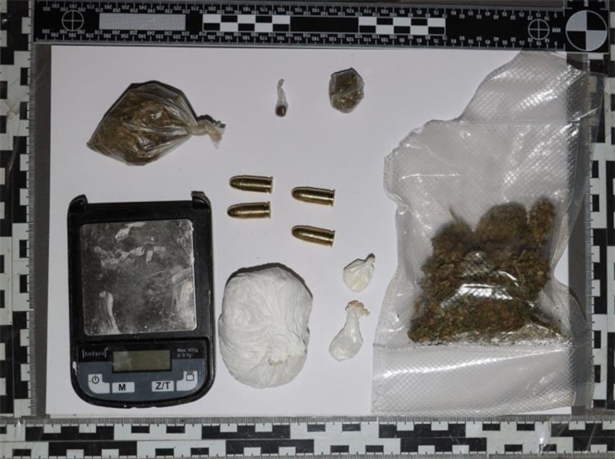 VLASNIK UGOSTITELJSKOG OBJEKTA I ZAPOSLENIK DILALI DROGU