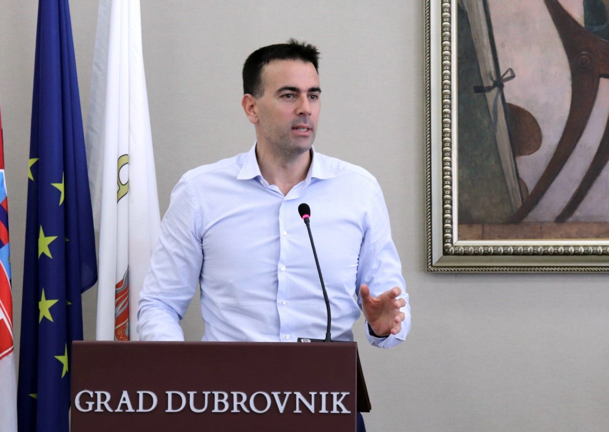 DUSTRA PODRŽALA VALTERA FLEGA NA IZBORIMA ZA EUROPSKI PARLAMENT