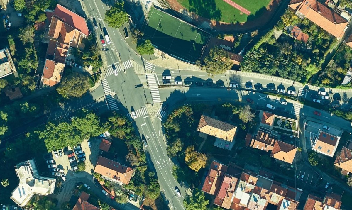 Privremena regulacija prometa na raskrižjima Stadion Lapad i Dom zdravlja zbog postavljanja nove „pametne“ semaforske opreme i uređaja