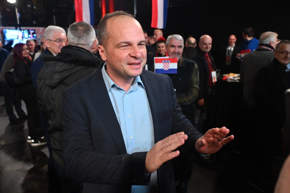 HAJDAŠ DONČIĆ BI OSTAVKU ANDREJA PLENKOVIĆA