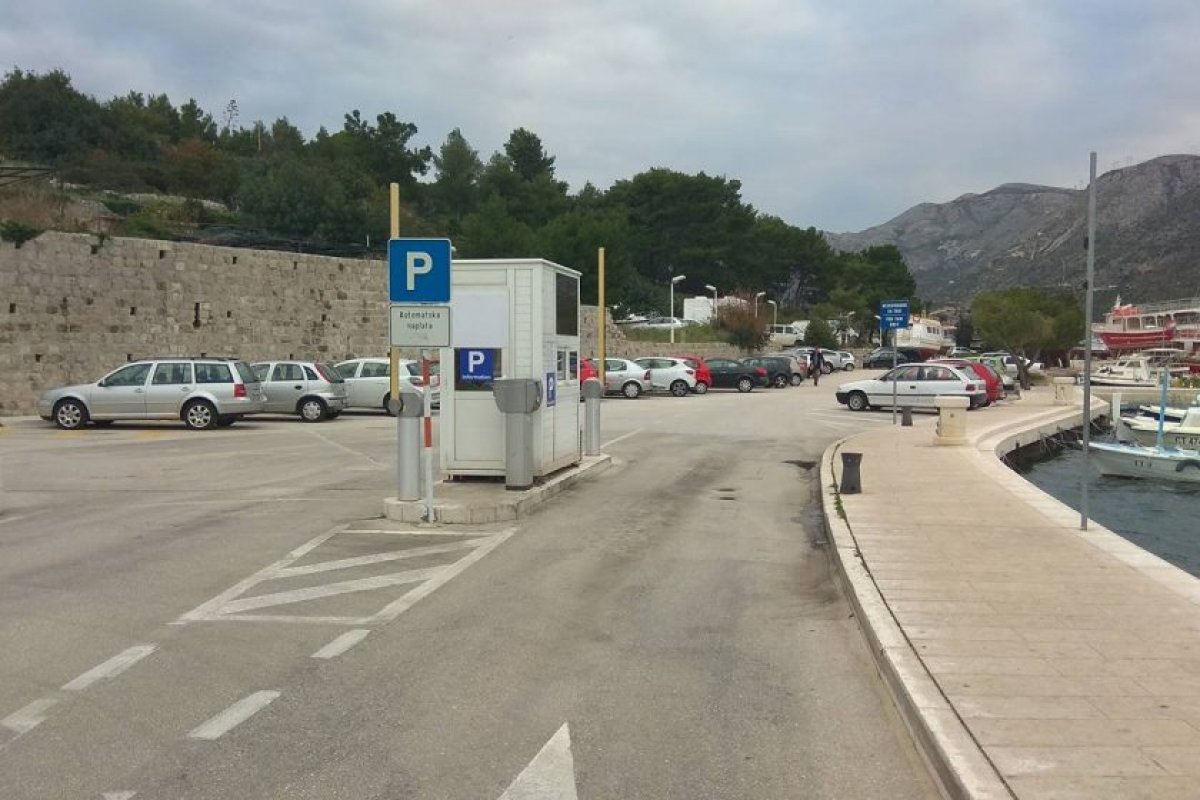 U Cavtatu parking mukte do 7. siječnja