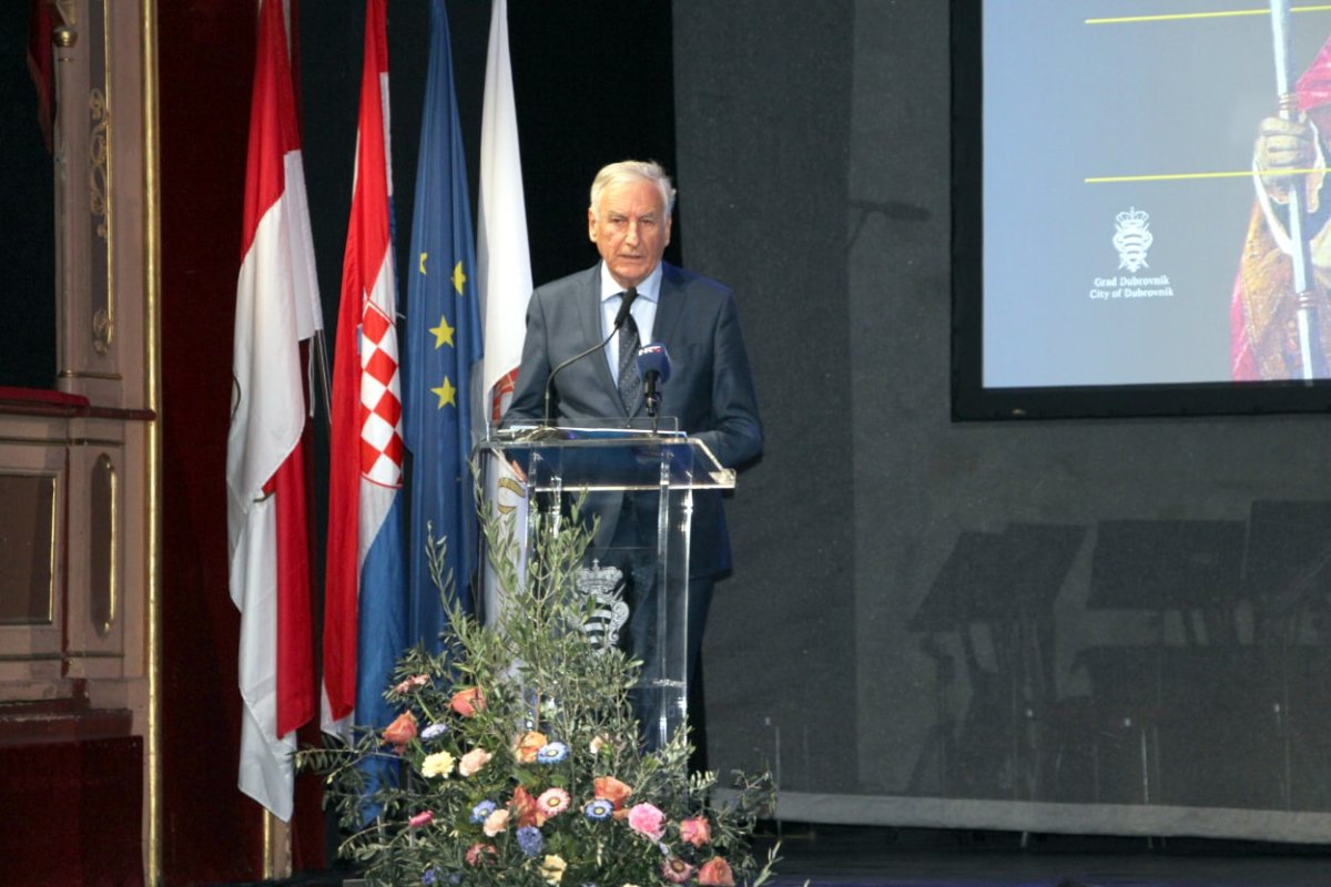 ŽUPAN DOBROSLAVIĆ UZ DAN GRADA: RUĐER BOŠKOVIĆ TREBA IMATI SPOMENIK U GRADU