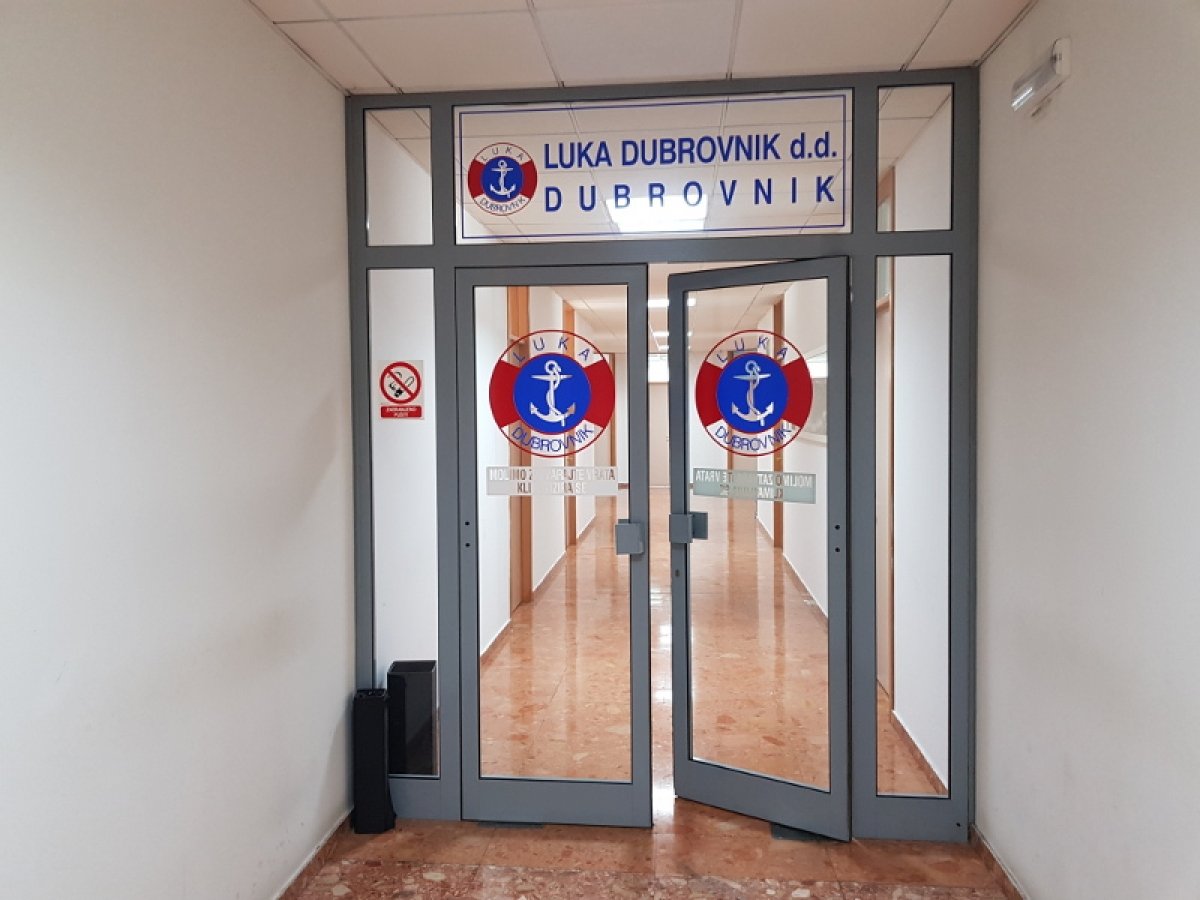 Memedu se izmišlja radno mjesto člana Uprave da se izbjegne otpremnina, no u konačnici to je skuplje